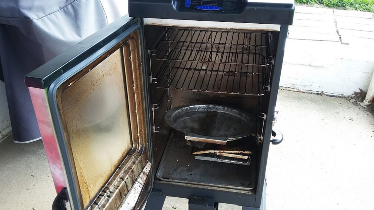 Masterbuilt Electric Smoker