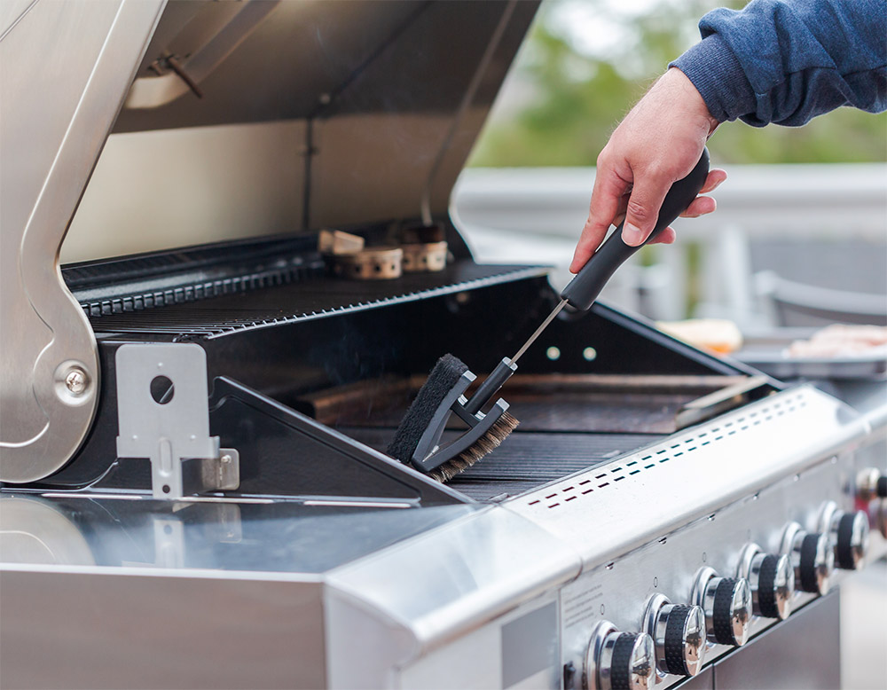 Cleaning the Exterior Pellet Smoker