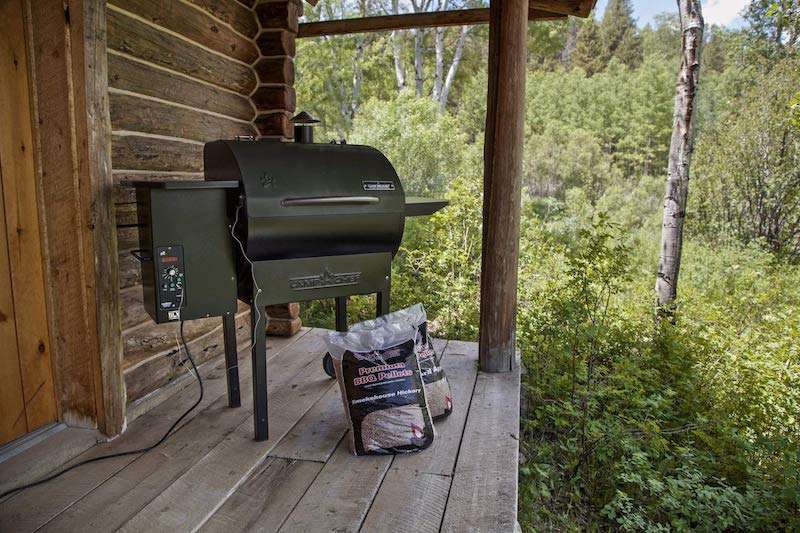 What Users Are Saying About the Camp Chef PG24DLX Deluxe Pellet Grill