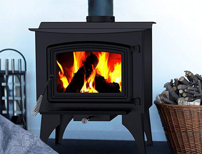 Best Small Wood Burning Stoves: Reviews on the top 3 small wood burning stoves #woodstove #woodburningstove #smallwoodburningstove #FireplaceLab